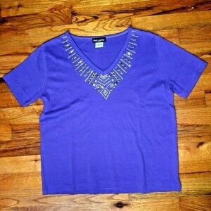 Get Lucky brand Purple top Embellished knit short sleeve Sz M tee